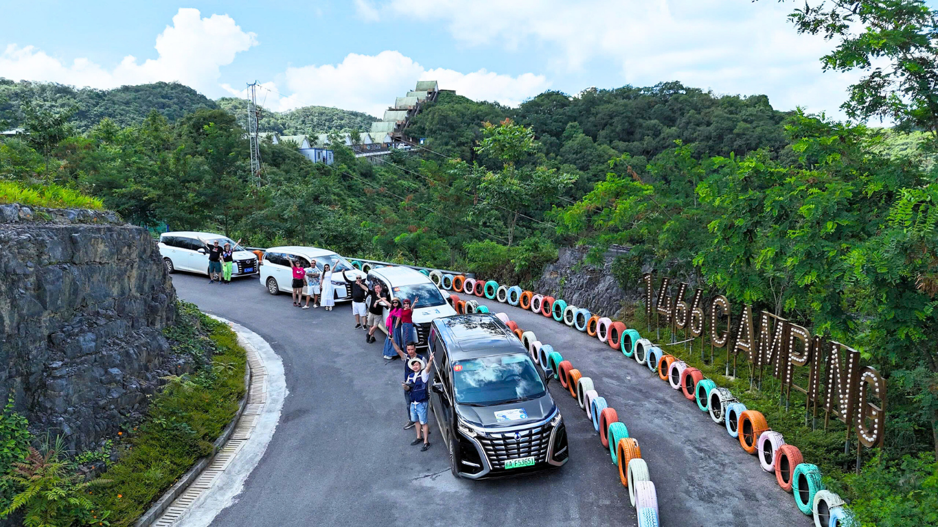 Tour-xe-tu-lai-Caravan- Chat-2025