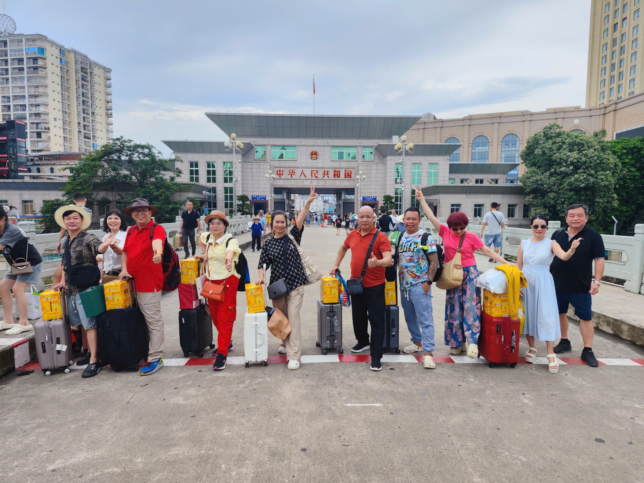 Du lịch Quảng Tây Trung Quốc: Kết thúc chuyến đi tour-caravan-quang-tay