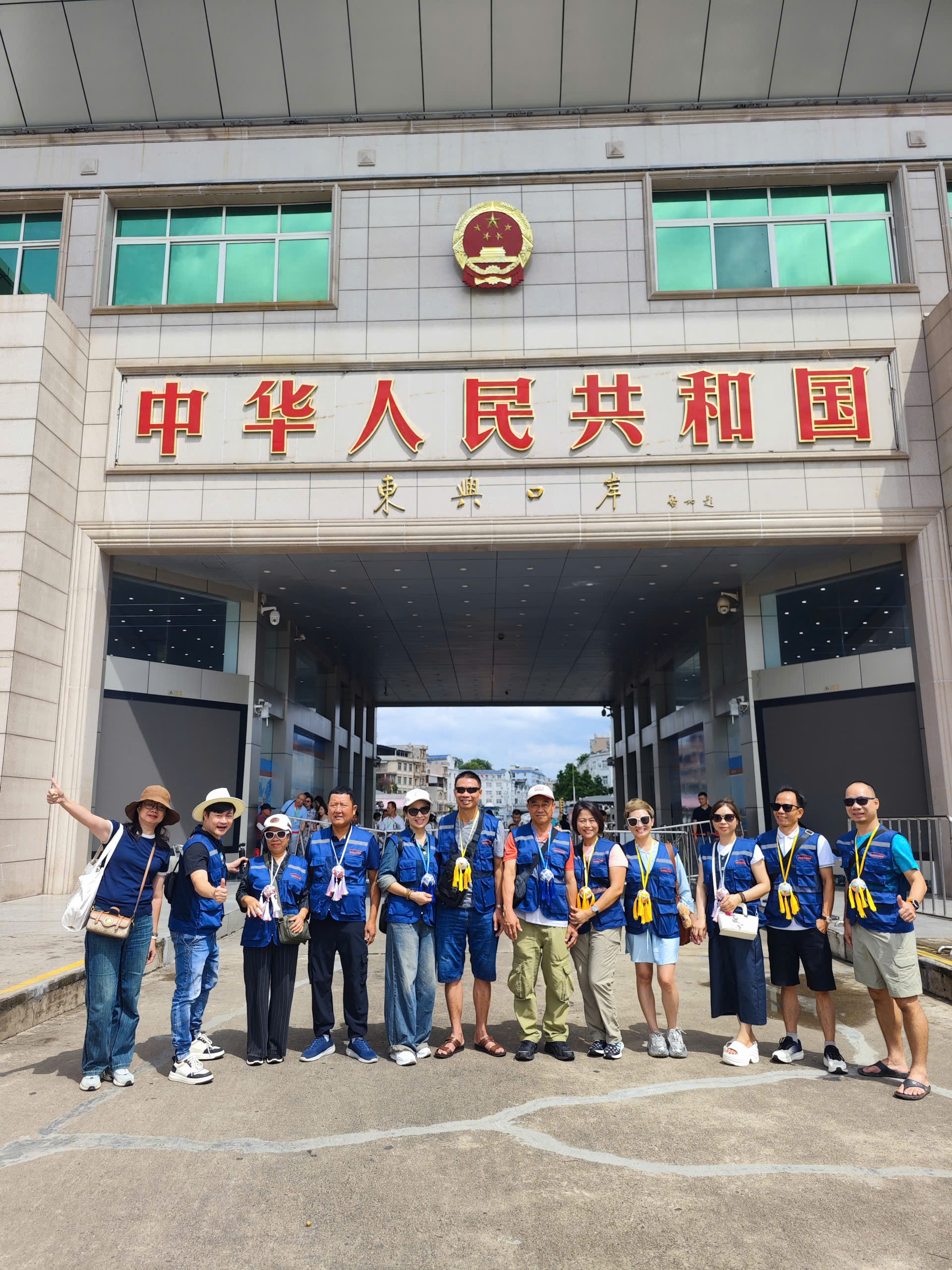 Du lịch Caravan Hà Nội – Trung Quốc: Ngày 1 du-lich-caravan-ha-noi-trung-quoc