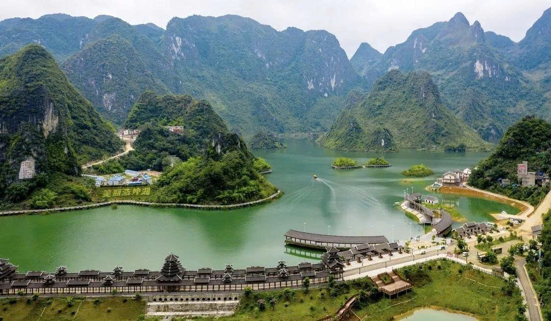 Tour Hà Nội - Nam Ninh 5 ngày 4 đêm: Khám phá cung đường đẹp & văn hóa bản địa tour-caravan-chup-anh-dep
